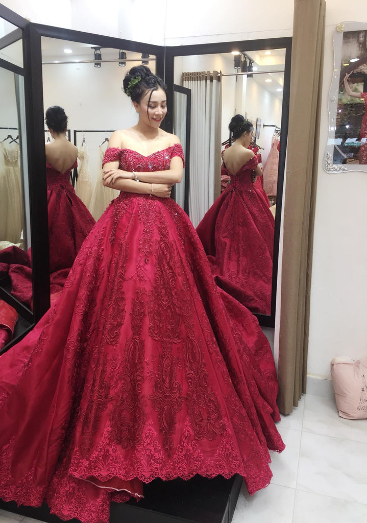 red wedding dress meaning